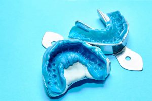 Molding of teeth dental impressions material